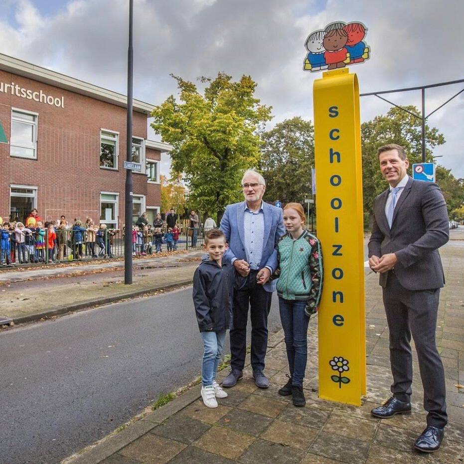 Foto Frank Jansen. Wethouder van Asten opent de schoolzone Dick Bruna op de Prins Mauritsschool in Rijswijk